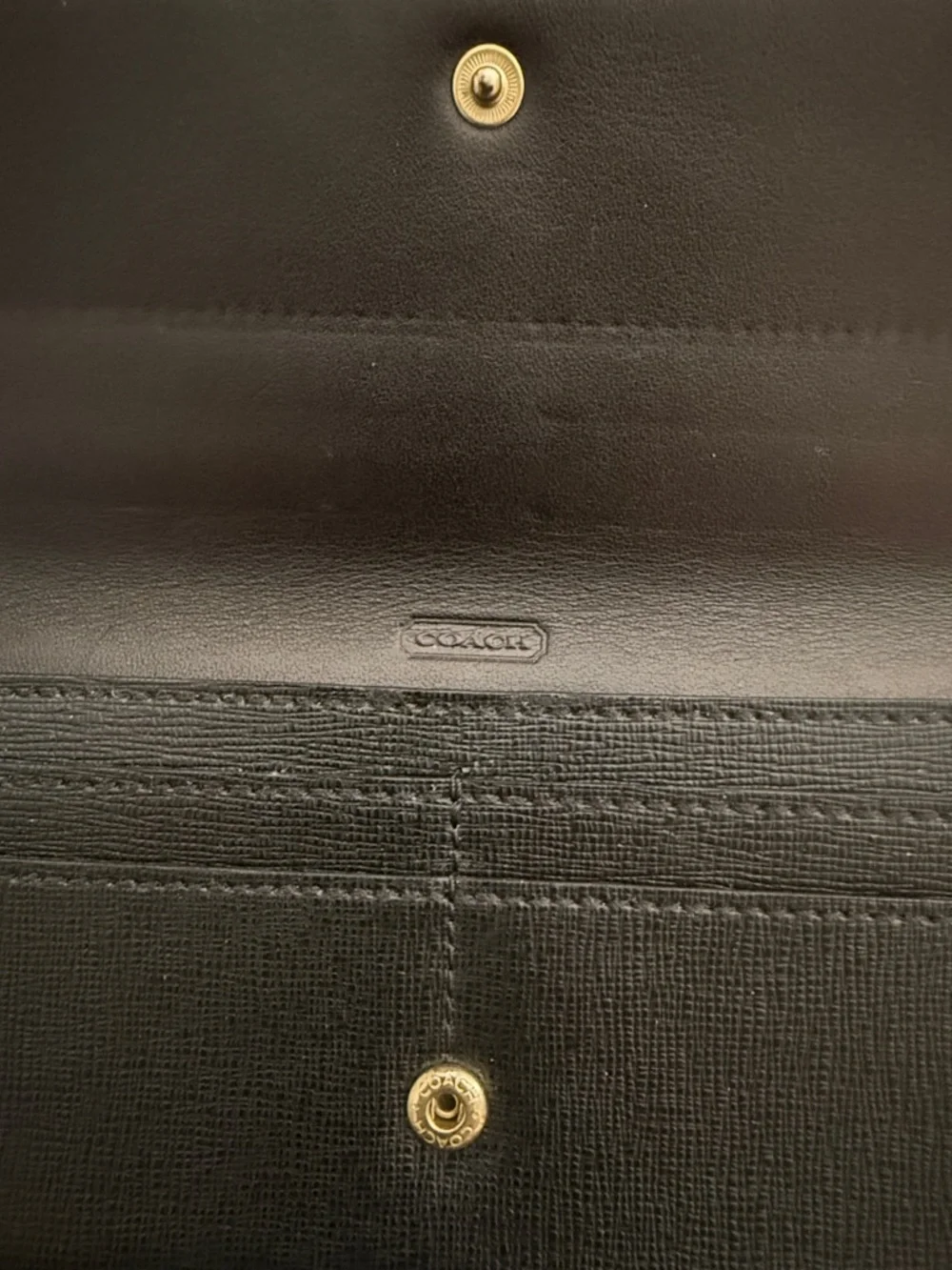 lot of wallets-coach,Fossil,Michael Kors - Picture 4 of 6